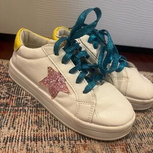 Lola + The Boys White Sneakers with Pink Glitter Star and Blue Laces